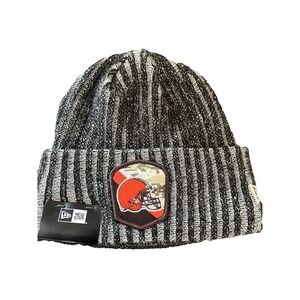 New Era Cleveland‎ Browns NFL 2023 Salute Service Beanie Cuffed Hat Fleece NWT